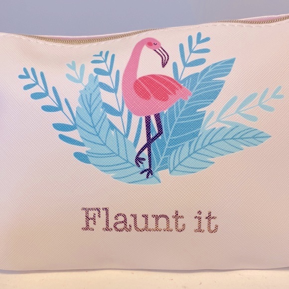 “Flaunt it “ Cosmetic Bag - Picture 4 of 4